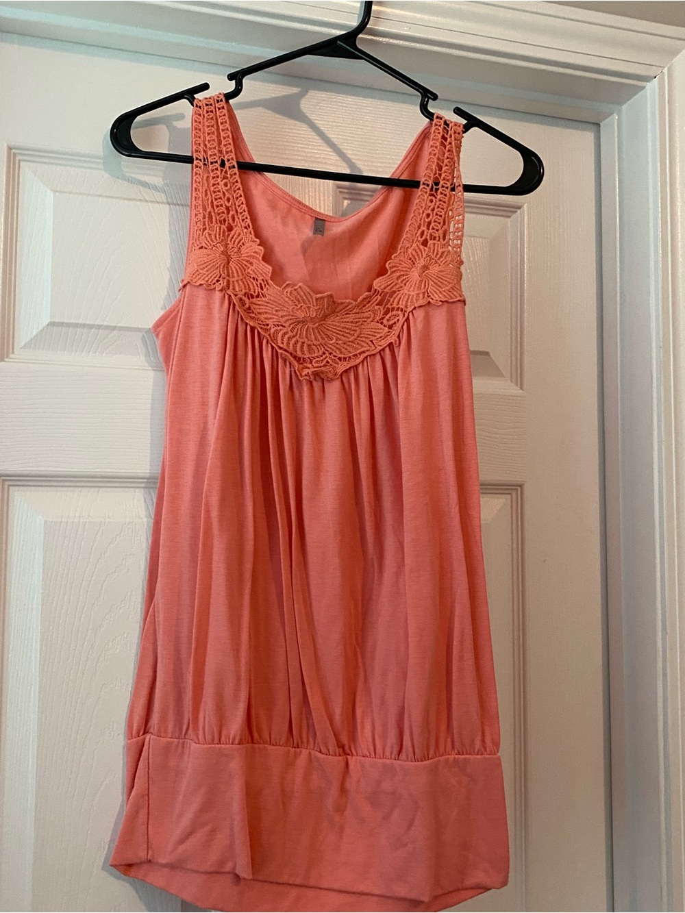 Kiwi Coral Crochet-Detail Sleeveless Top